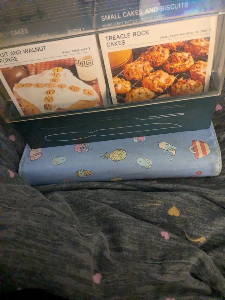 Marguerite Patten's Vintage Recipe Cards Hamyln Collectible Box - Image 4 of 4