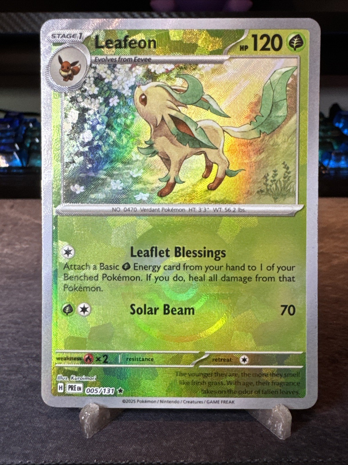 Pokémon TCG Leafeon 005/131 Pokéball Prismatic Evolutions NM