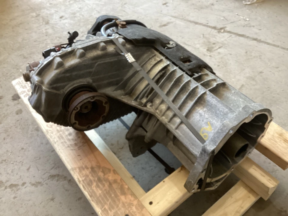 2003 - 2010 Porsche Cayenne Transmission Transfer Case Gear Box OEM - Imagem 4 de 4