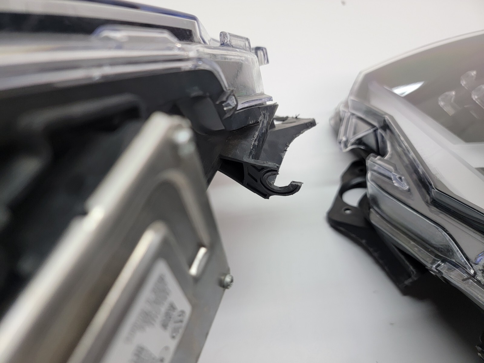 LAMBORGHINI AVENTADOR FRONT HEADLIGHTS LEFT & RIGHT OEM 471941003M 471941004M