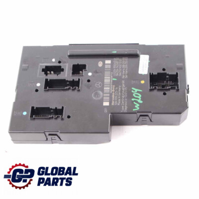 Mercedes W204 Rear SAM Module Fuse Box Control Unit