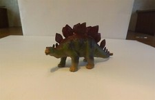 2000 STEGOSAURUS 8 INCH LONG FIGURE