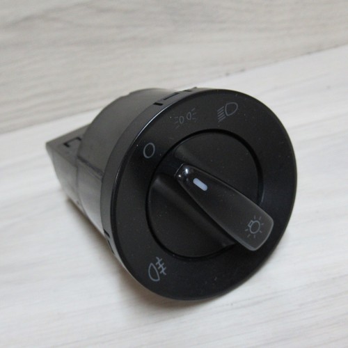 Orig. VW Golf Lupo Polo Bora Beetle Lichtschalter Licht Schalter 1C0941531C