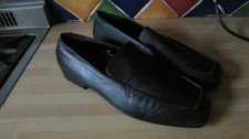 Marks & Spencer ladies black leather slip on shoes size 6 fab condition