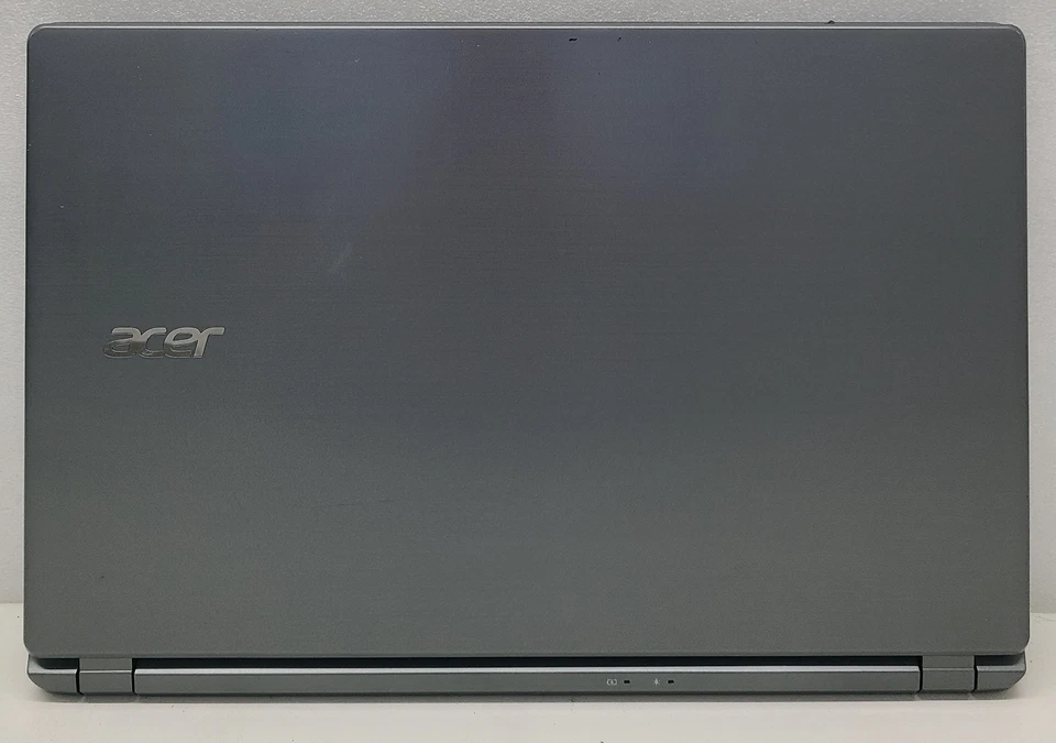 Portátil Acer Aspire V5-552P 15,6" AMD A10-5757M 4 GB RAM SIN HD/OS (FL) Foto 3 de 4