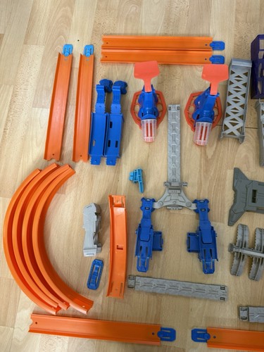 Rare Vintage Hot Wheels Launcher, Tracks, Loops and other parrs - Mattel -Bundle - Picture 11 of 13