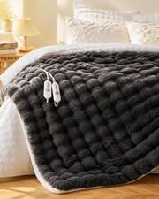 King-Size Faux Fur Heated Blanket King Faux Fur Dual Control 8H Auto-Off