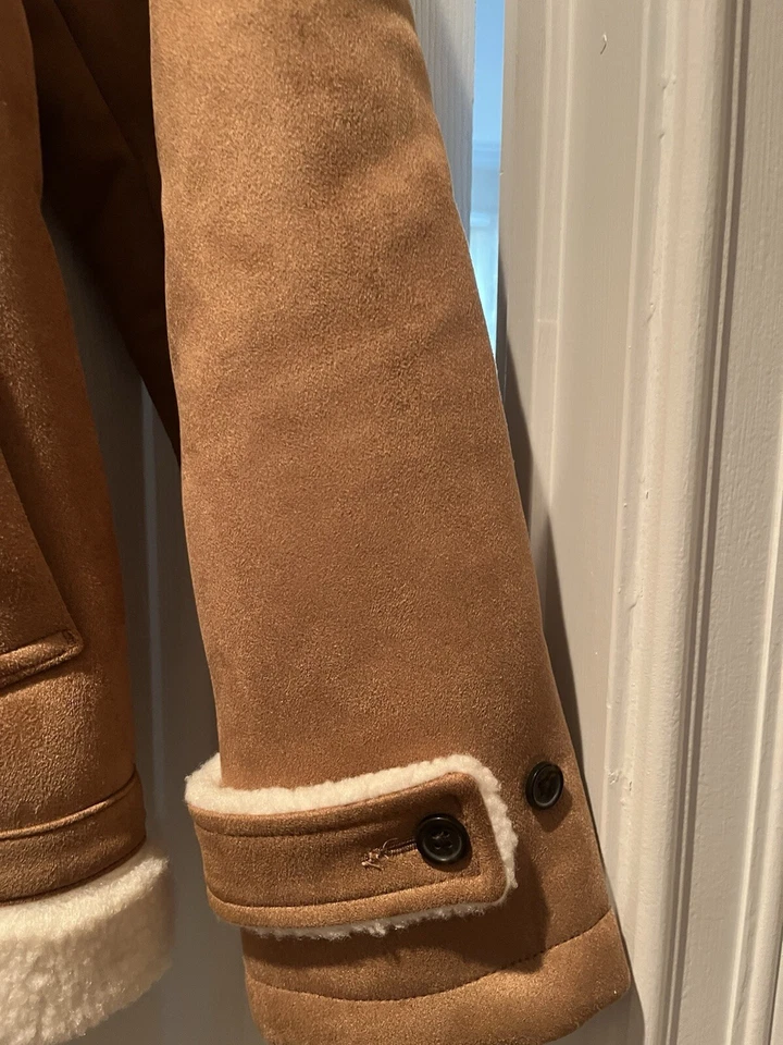 焦糖麂皮绒轰炸机夹克,全新带标签。 它看起来和感觉都像麂皮绒。Sued。 — 第 2/4 张图片