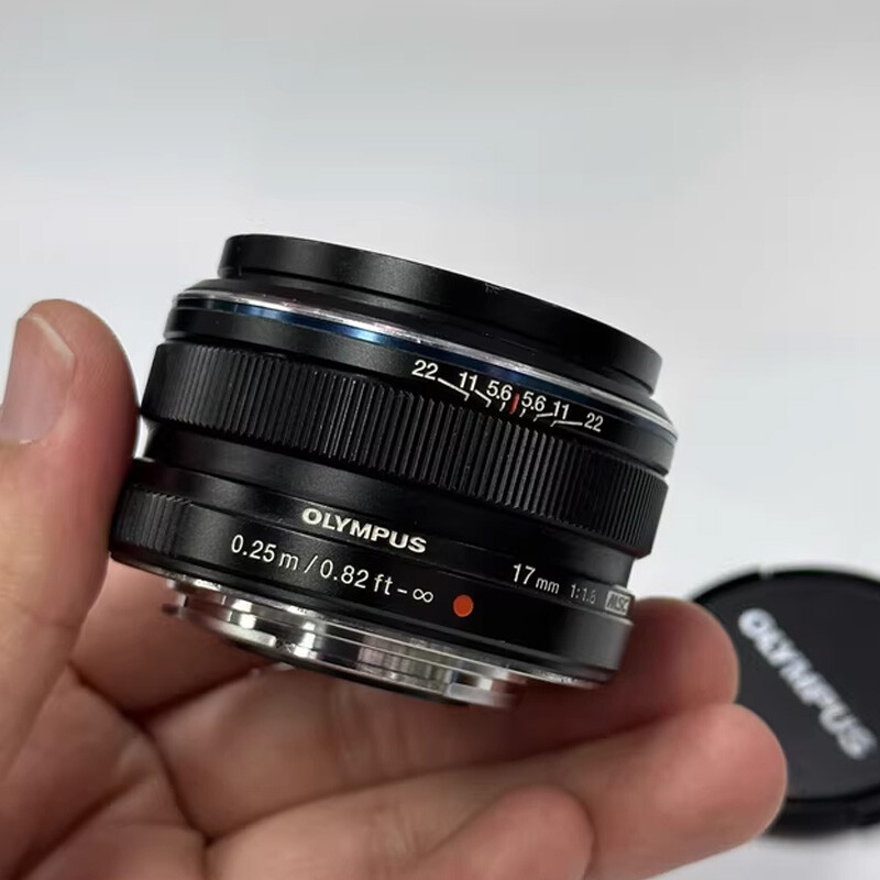 Olympus M.Zuiko Digital 17mm F1.8 Prime Lens for Micro Four Thirds