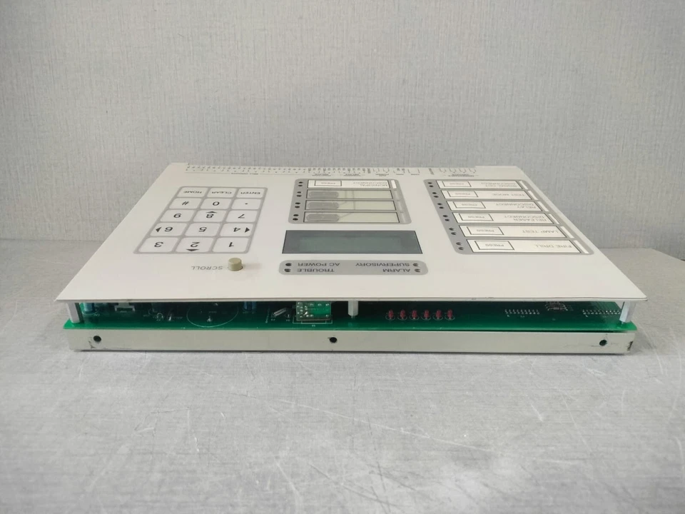 ALARMA CONTRA INCENDIOS HARRINGTON SECUTRON SE 2401-2G/ SE2401-J1 -NECESITA CAMBIAR LA PANTALLA Foto 2 de 4