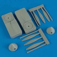 Quickboost 48381 x 1/48 P38 Propeller w/Jig Tool for Hasegawa