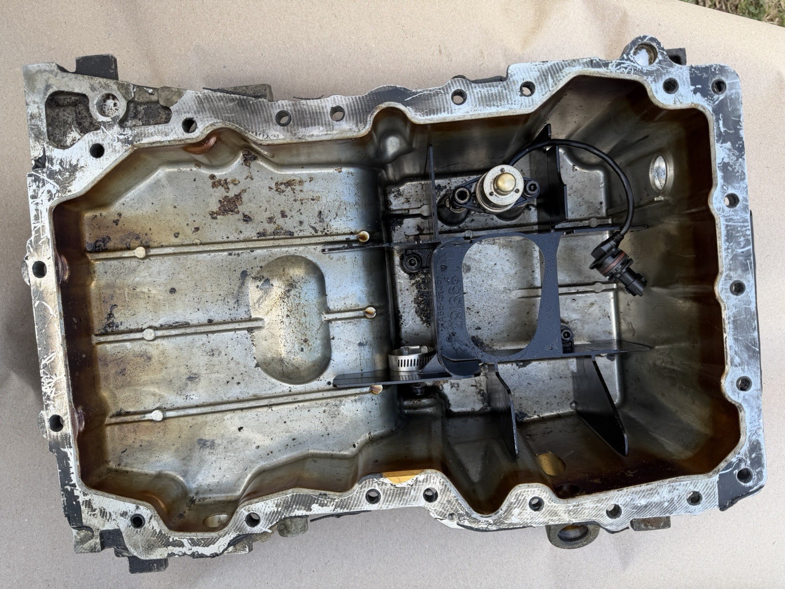 2014 - 2016 MASERATI GHIBLI 3.0L RWD ENGINE MOTOR LOWER OIL PAN OEM