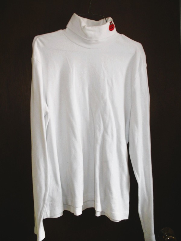 Holiday Editions Halloween Pumpkin Embroidered White Turtleneck Women's S/M