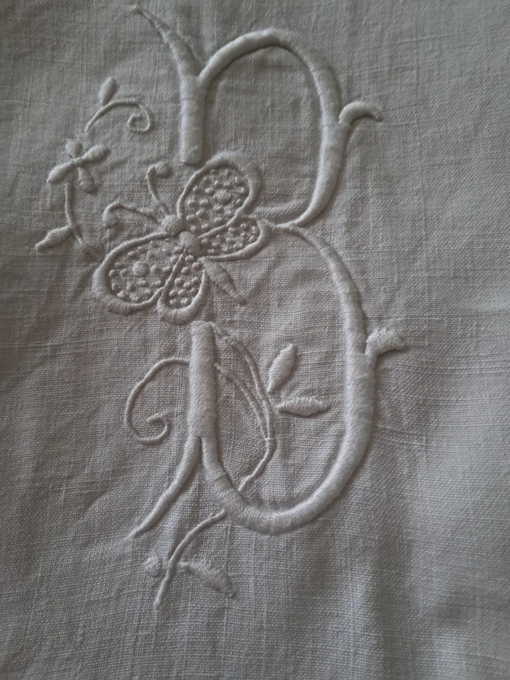 Drap Ancien brodé main - Photo 4/4