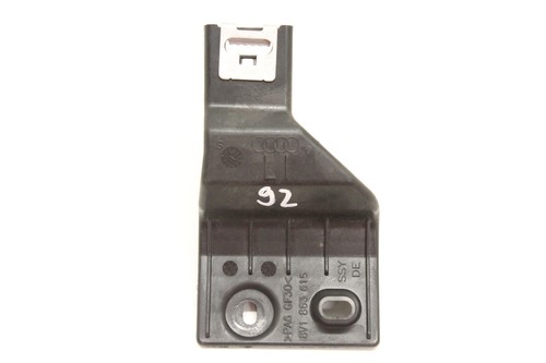 HALTERUNG Mittelkonsole links+ AUDI A3 S3 8V + Halter Führung + 8V1863615