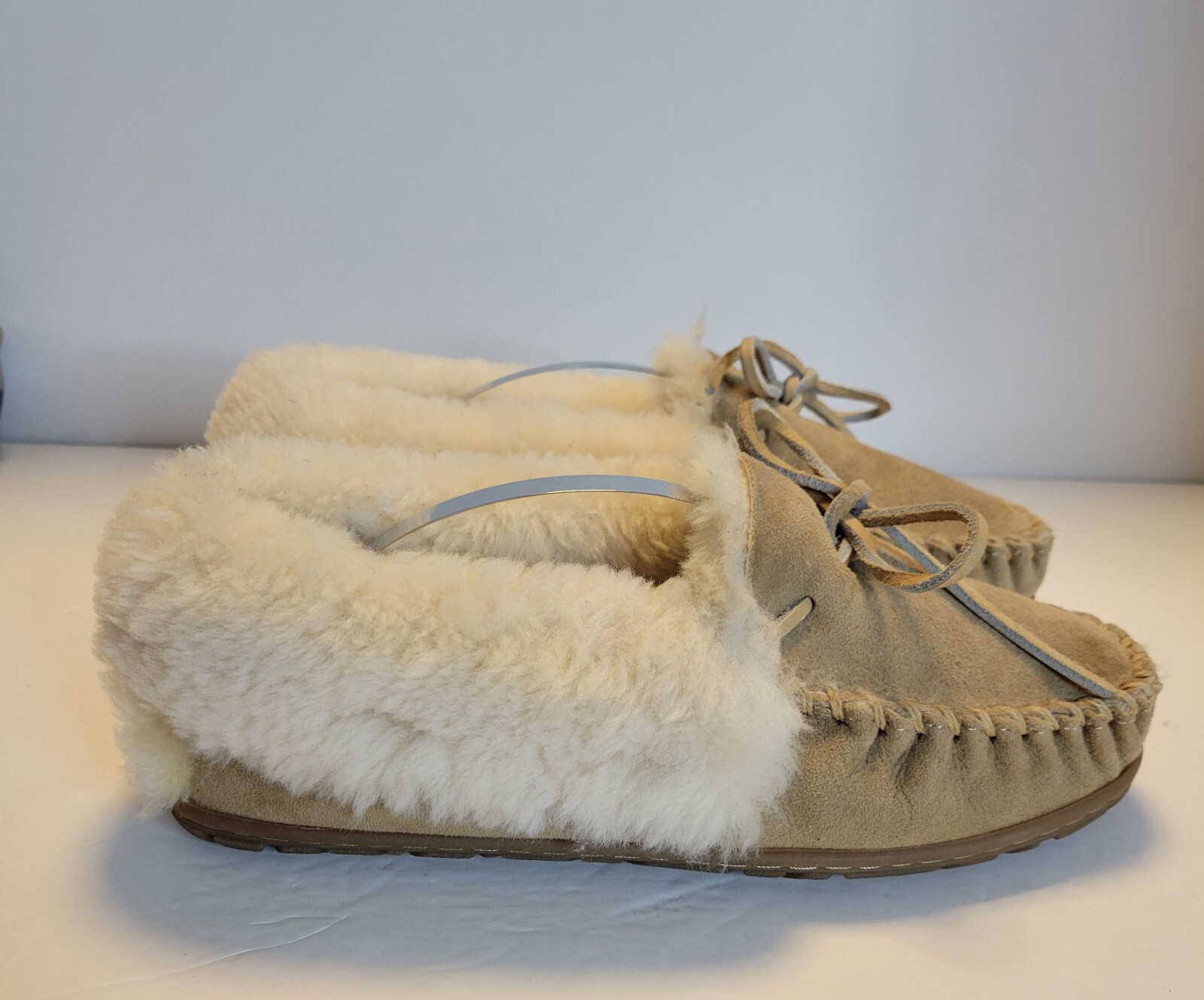 LL Bean Womens Slippers Size 8 M Wicked Good Moccasins Shearling