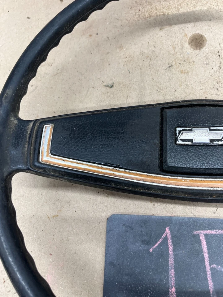 1973 73 74 75 76 7 chevrolet square body TRUCK steering wheel c10 k5 blazer k10 - Image 2 of 4