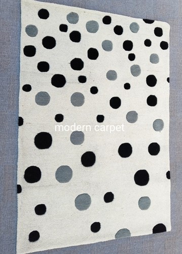 Modern Pattern Rugs Handmade 100% Woolen Hand Tufted For Home Decoration - Picture 3 of 9