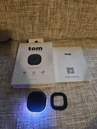 Tom by TomTom Road Alert Assistant for Speed Camera Traffic Alerts (Read Discri)
