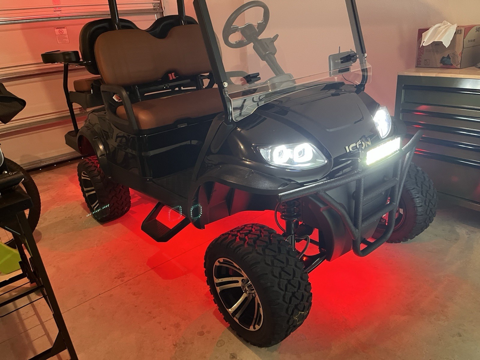 2023 ICON i40L Lithium Golf Cart lifted 4-seater