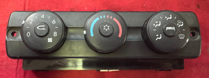 Freightliner A22-60645-501 Climate temp control panel AC HVAC VIN#HF2612 CRACK