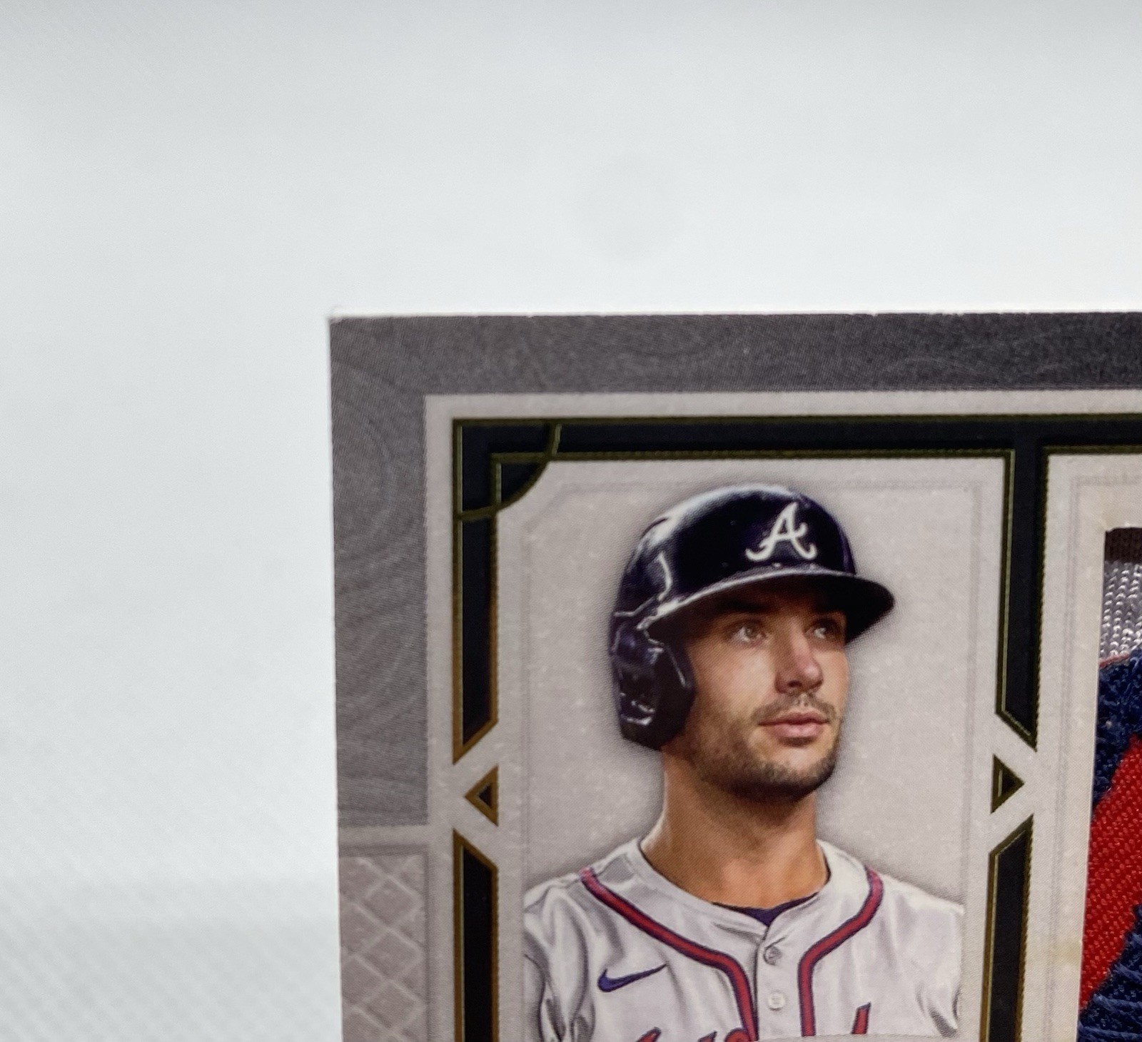 2025 Topps Definitive Matt Olson Game-Used Patch w/On-Card Auto - Atlanta Braves view 2