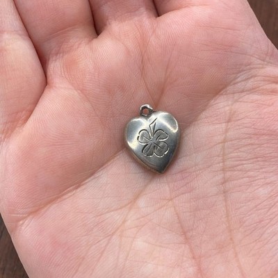 Vintage 925 Sterling Silver ''Grandma'' Lucky Clover Chased Puffy Heart Charm