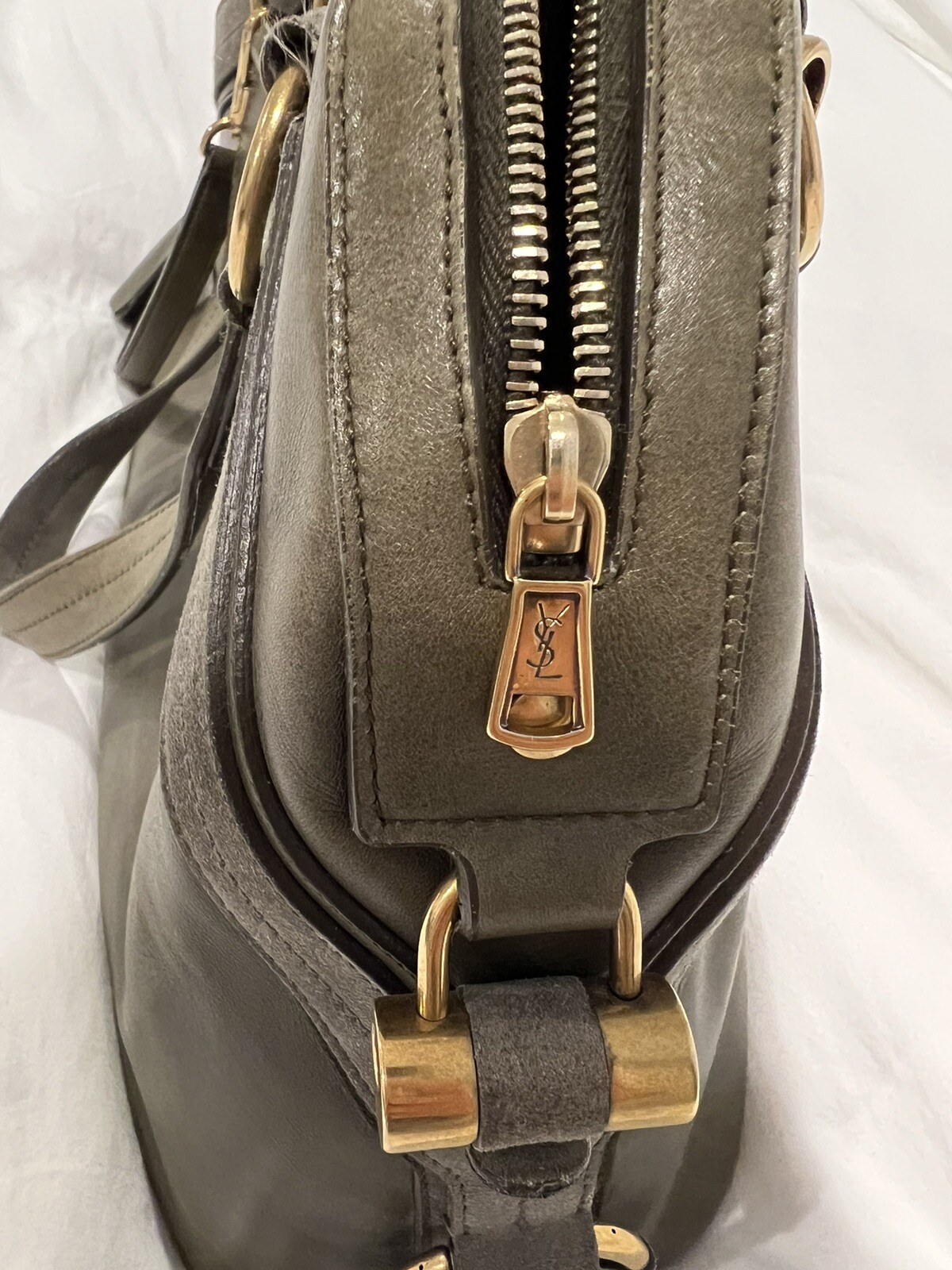 YSL Yves Saint Laurent Borsa a mano grande in pelle musa verde oliva autentica