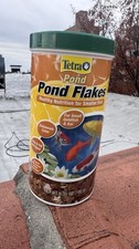 TetraPond Flakes  Complete Goldfish  Koi Food  6.35 oz