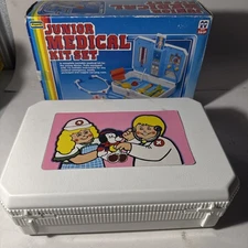 VTG Playwell Junior Medical Kit Set  Children’s Doctor/Nurse With/Box Not Com