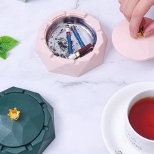 Round Stainless Steel Ashtray Windproof Ashtrays With Lid For Home Decoration