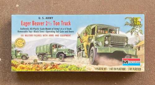 Monogram 1/35, WW II U.S. ARMY EAGER BEAVER 2-1/2 TON TRUCK, MODEL KIT # 85-6457