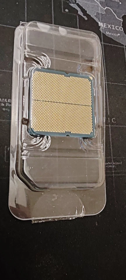 AMD Ryzen 7 8700G Processore 4,2GHz 8-Core Socket AM5 con Radeon 780M Integrata - Immagine 3 di 3