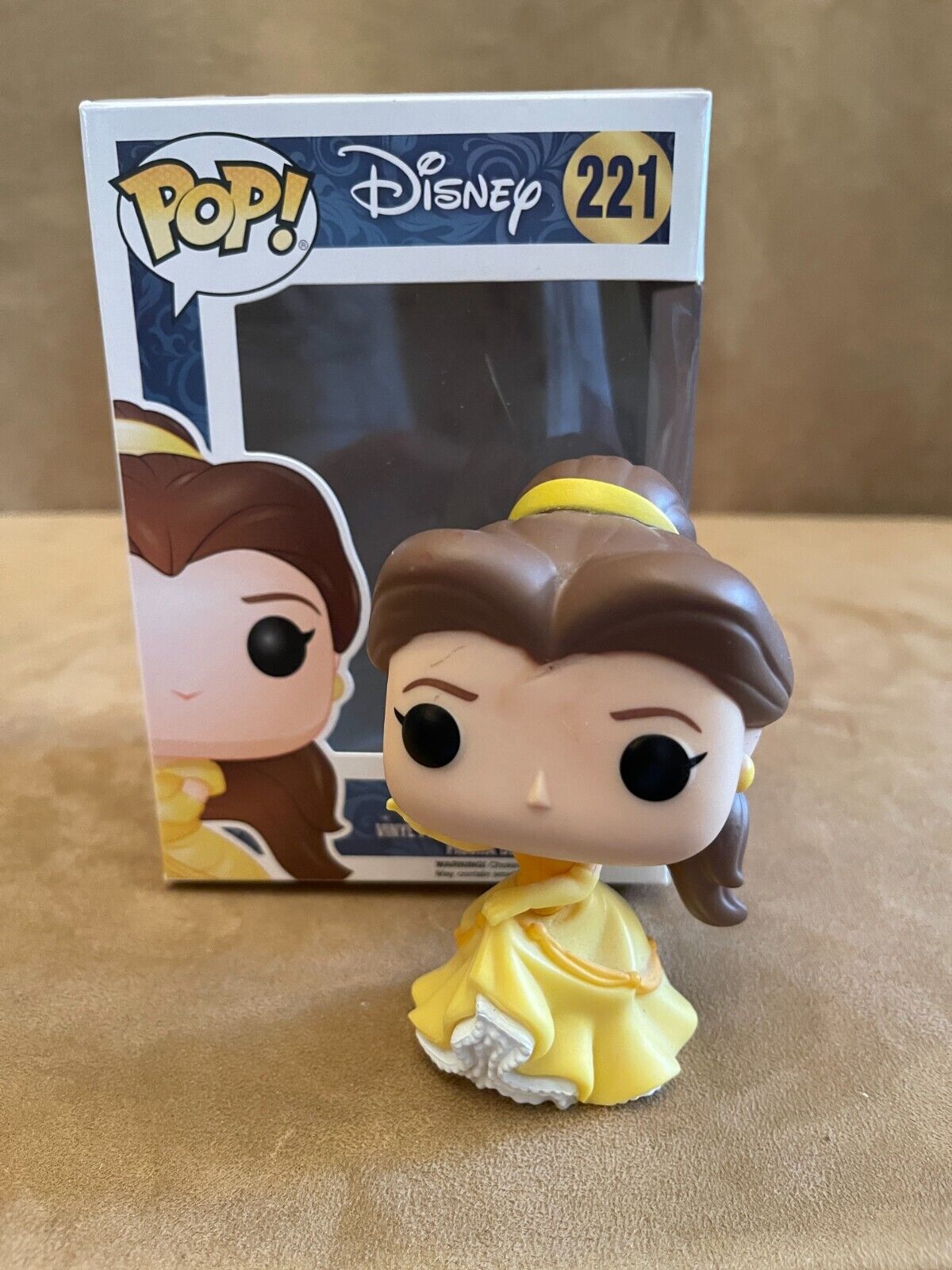 FUNKO POP PAYSANNE Belle 90 Disney *BOÎTE ENDOMMAGÉE* EUR 11,95