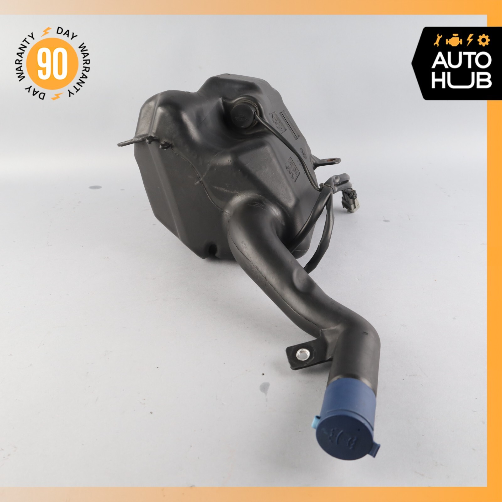 08-19 Maserati Quattroporte M139 Headlight Windshield Washer Bottle Tank OEM