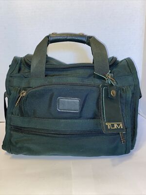 Tumi Ballistic Nylon Weekend Overnight Bag Duffle Green w/Shoulder Strap READ