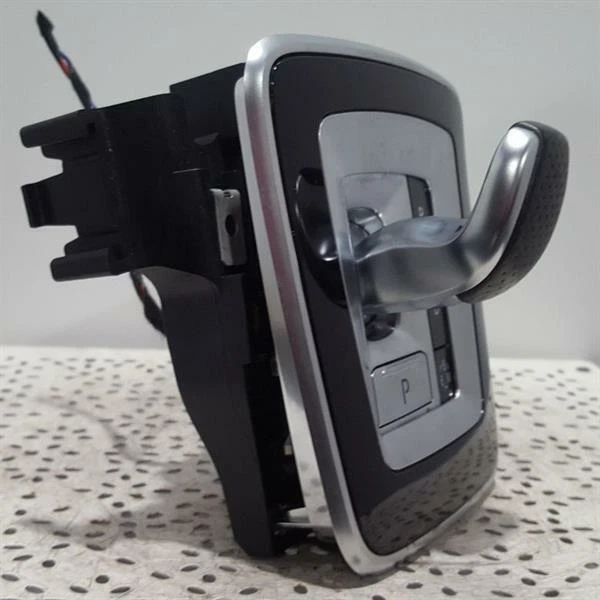 Mercedes-Benz SLK R172 2011 On Gear Change Assembly (A2312670300 