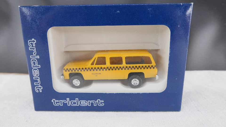 Trident voiture Ho 1/87 Chevrolet suburban 4x4 YELLOW CAB ref 90167 - Photo 1/1