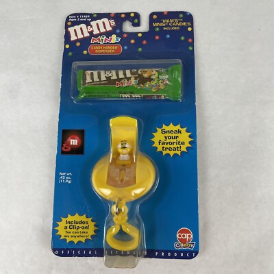 M&M's Minis Candy Hander Dispenser Clip-On Cap Candy Vintage 2002 Yellow New