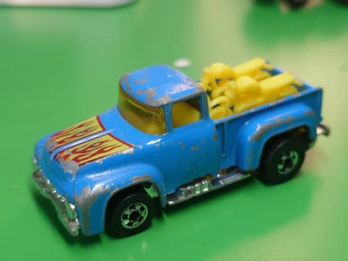 Vintage Hot Wheels Hi Tail Hauler '56 Ford Pickup Motorcycles Blackwall