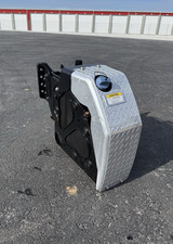 2024 FREIGHTLINER CASCADIA 126 DEF COMPLETE TANK ASSEMBLY *2172*