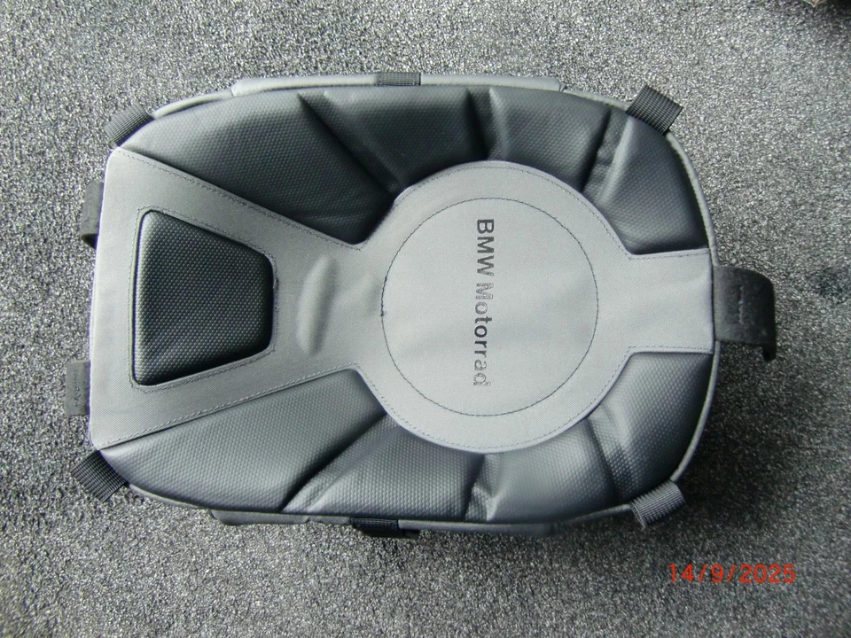 org. BMW Motorrad Tankrucksack S1000XR F900R F900XR Hecktasche Rucksack grau neu - Bild 3 von 4