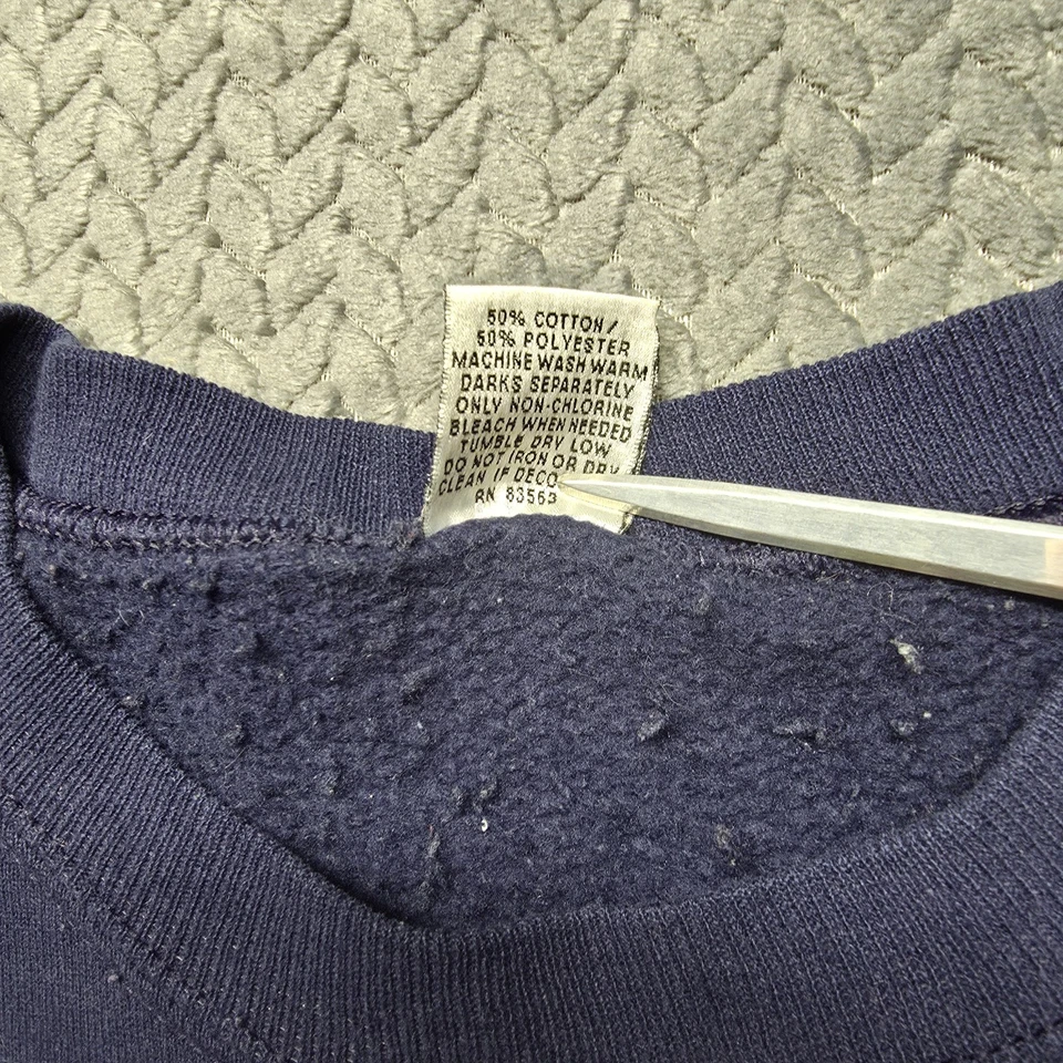 Vintage Ducks Unlimited Wolf Sweatshirt XL Blue Marathon Apparel USA Nature - Image 4 of 4