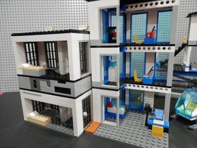 LEGO City Lot Police Station 60141 & 7942 Off Road Fire Rescue With Minifigures