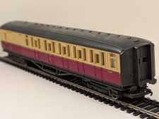 Hornby OO Gauge R410 BR Gresley Brake Coach E10066