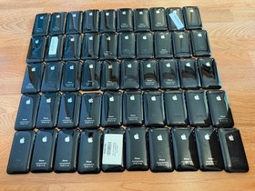 Lot of 30 Apple iPhone 3G/3GS 8GB 16GB For Parts Repair