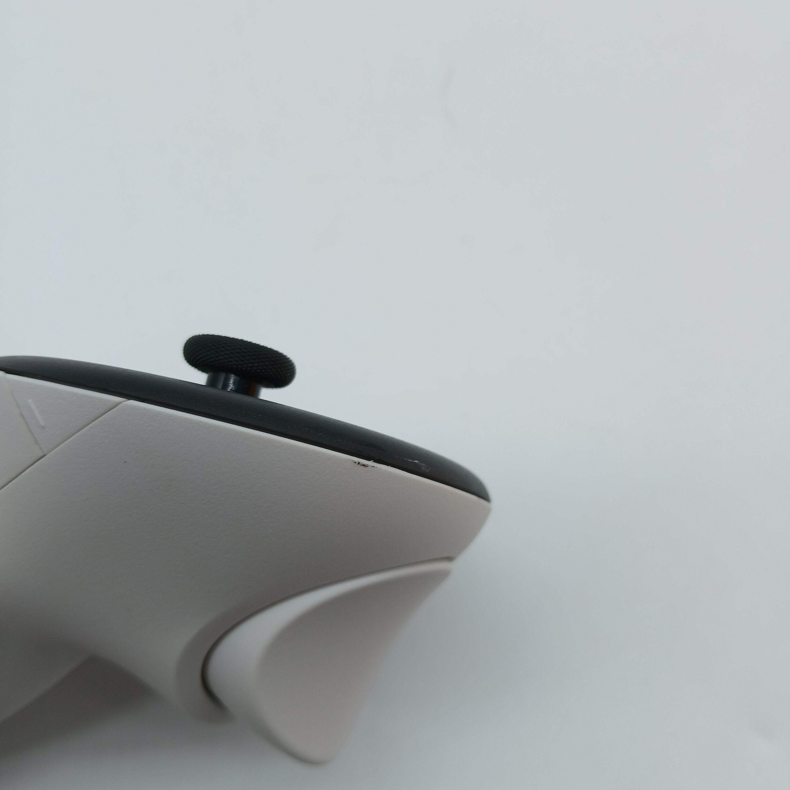 Meta Quest 3S 128GB Standalone All-in-One VR Headset P97