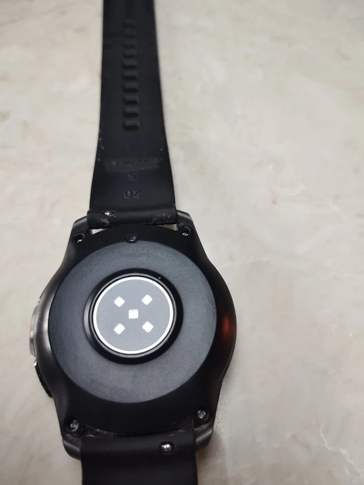 Samsung Galaxy Watch 42mm Midnight Black Smart Watch (SM-R810), photo 3 of 5