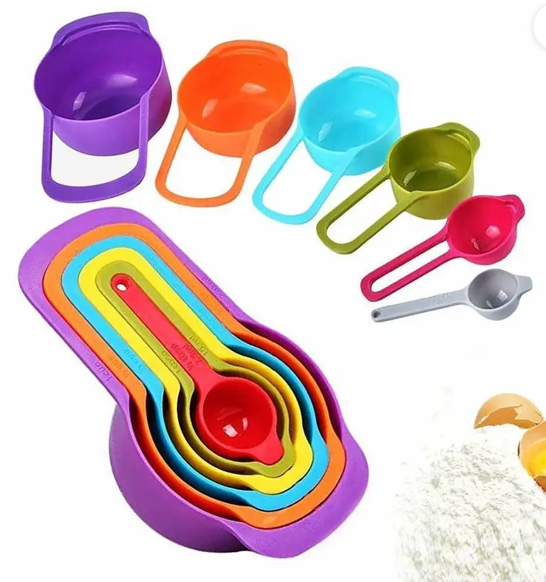 10-10 Piece Plastic Measuring Cups and Spoons Set