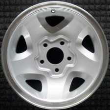 Chevrolet Blazer Machined Lip W Silver Spokes 15 Inch Oem Wheel 1994 To 2000